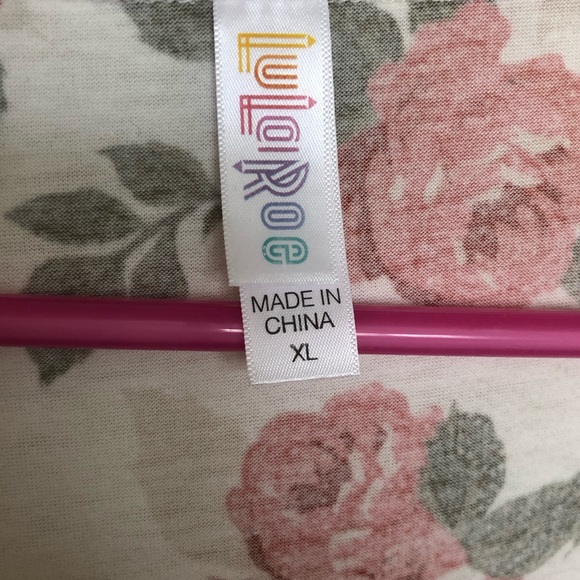 Lularoe floral perfect tee - Picture 3 of 4